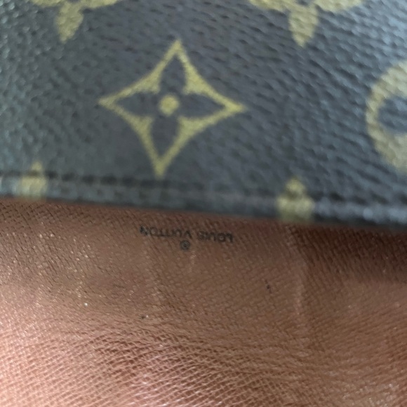 💯Louis Vuitton Brown Monogram Crossbody Bag with Saddle Shape - Picture 5 of 9